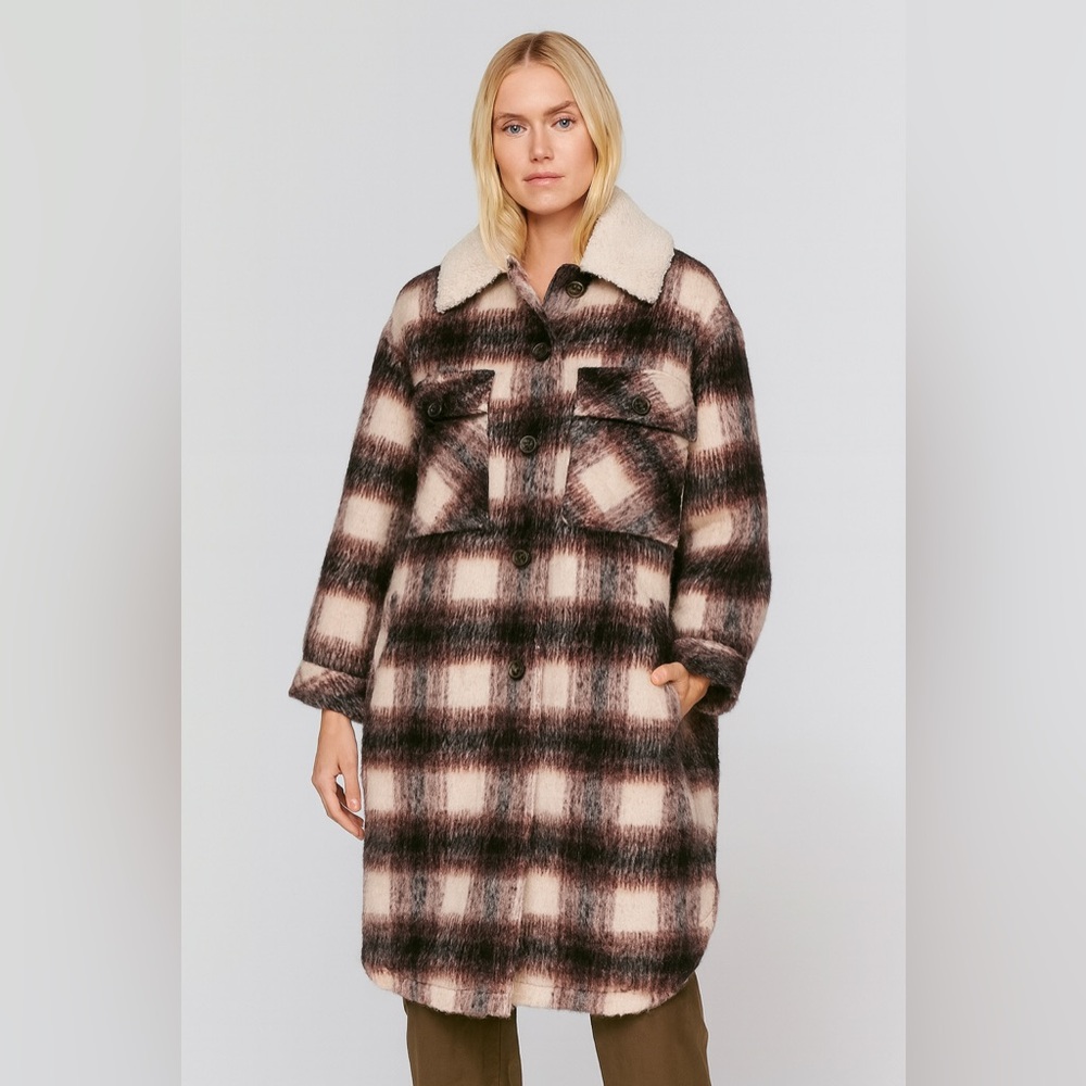 Two by Vince Camuto Checkered Teddy Jacket in Black and Cream